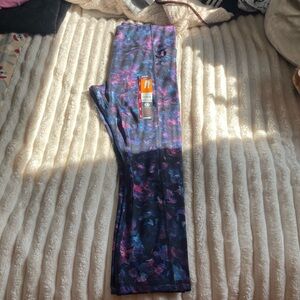 avia capri patterned leggings with pockets